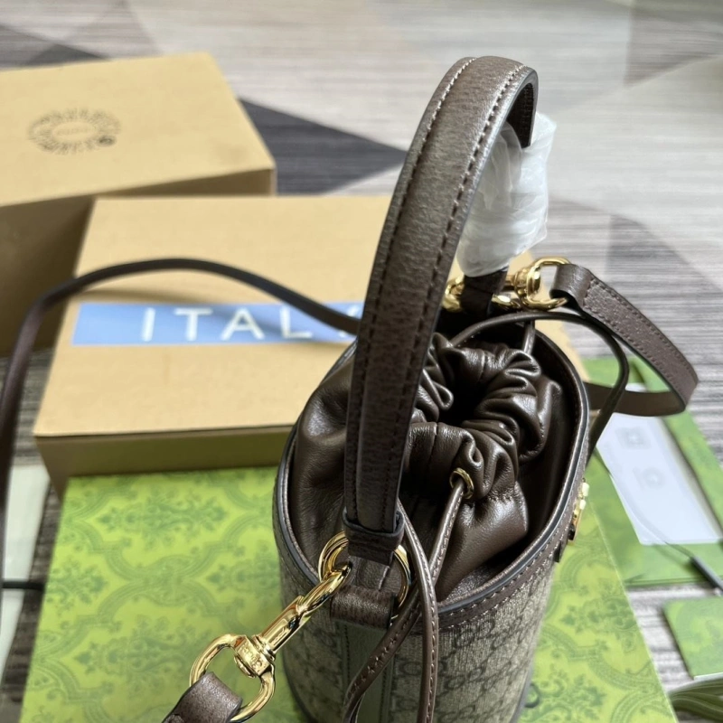 Gvc*1 bucket bags 4011-0003