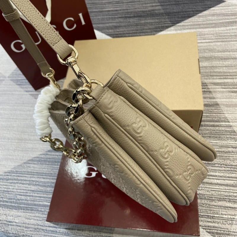 Gvc*1 top handle bags 4011c-0051