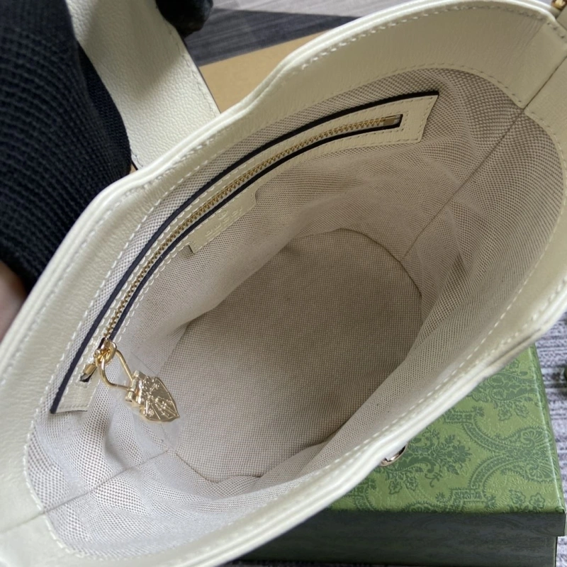 Gvc*1 bucket bags 4011h-0070