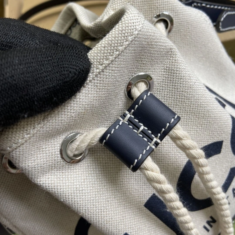Gvc*1 bucket bags 4011h-0109