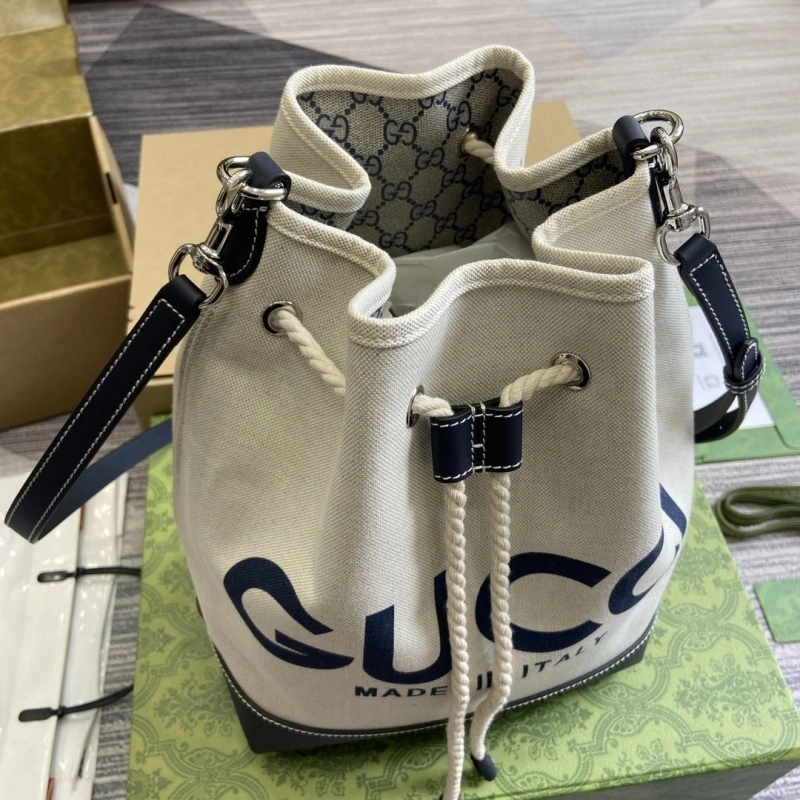 Gvc*1 bucket bags 4011i-0020