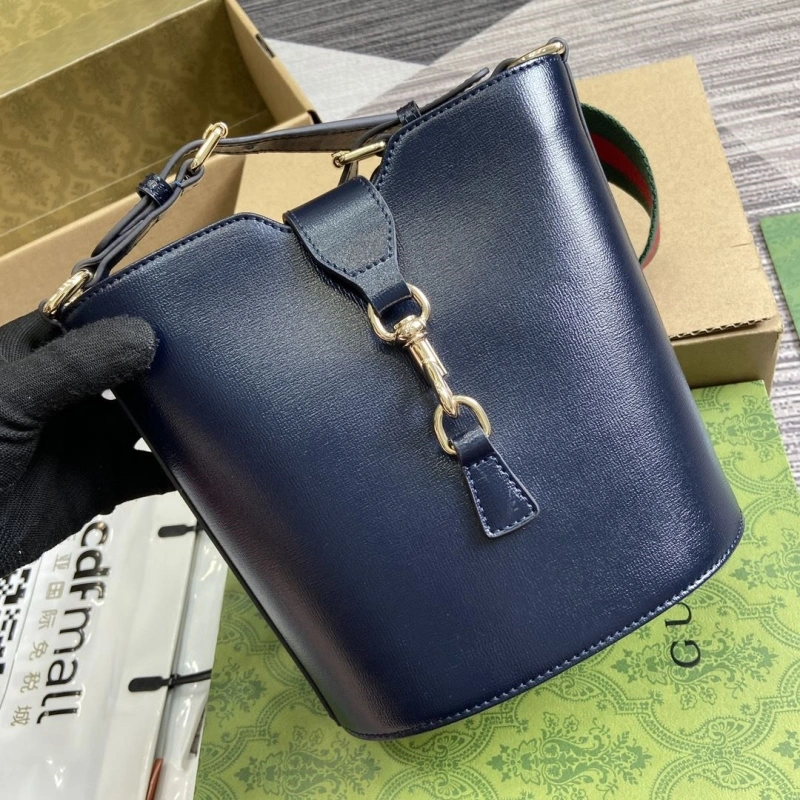 Gvc*1 bucket bags 4011i-0070
