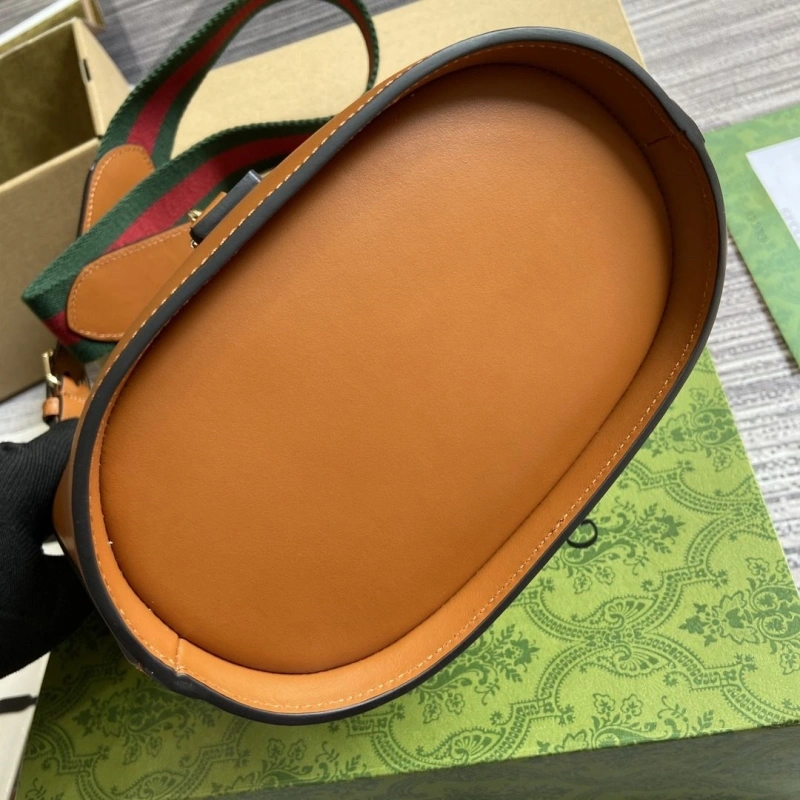 Gvc*1 bucket bags 4011i-0129