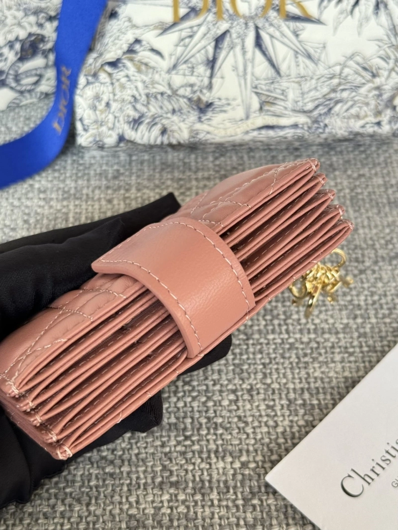 Ch**el wallets 4016a-0855