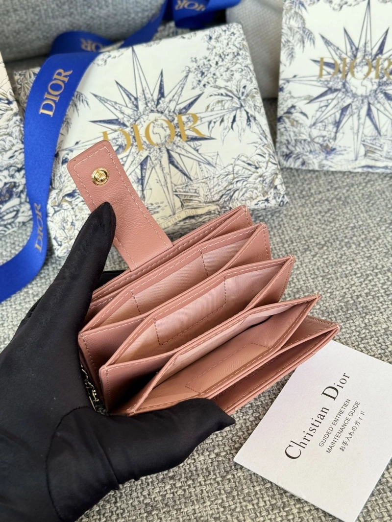 Ch**el wallets 4016a-0855