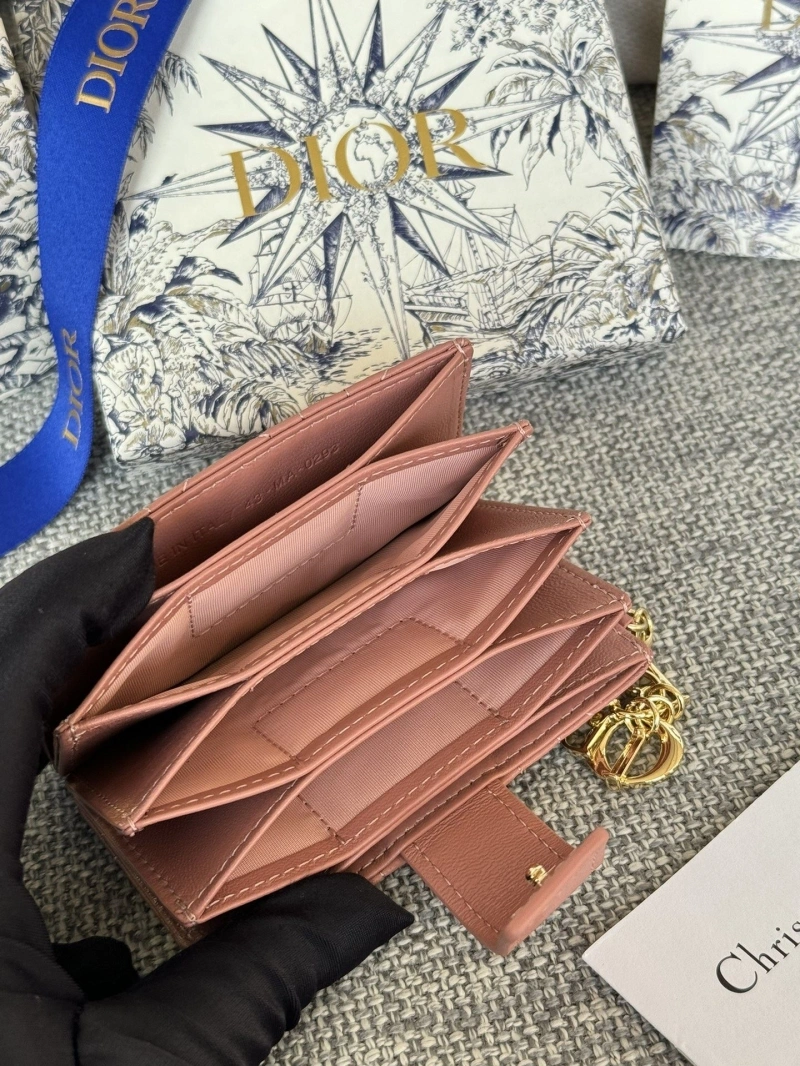 Ch**el wallets 4016a-0855
