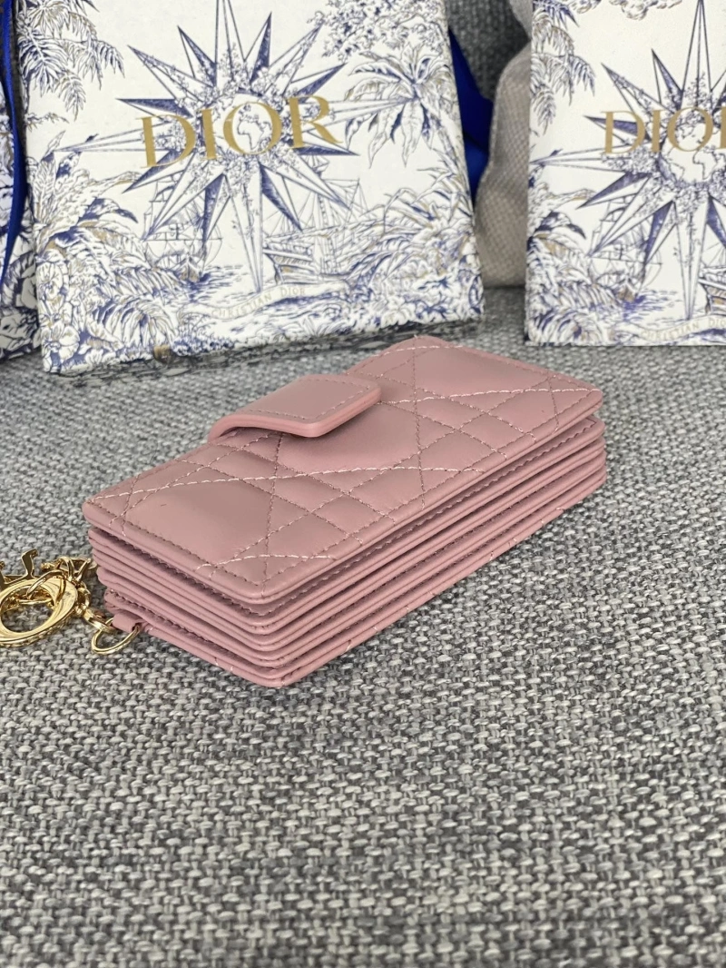 Ch**el wallets 4016a-0859