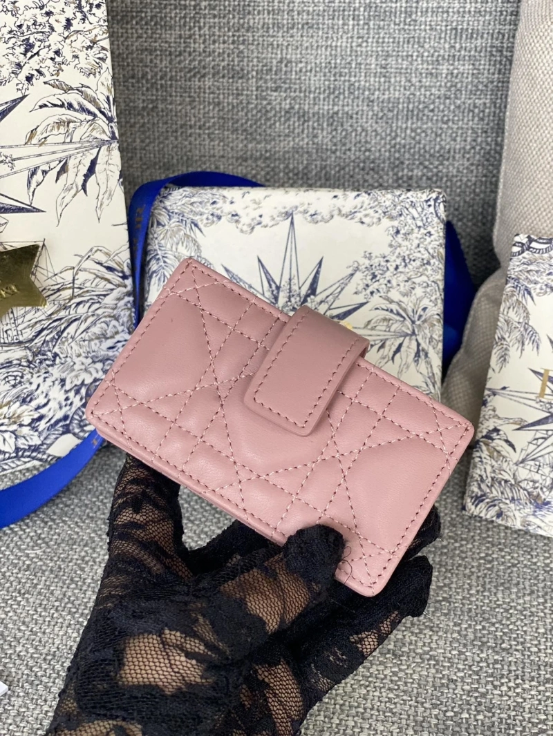 Ch**el wallets 4016a-0859