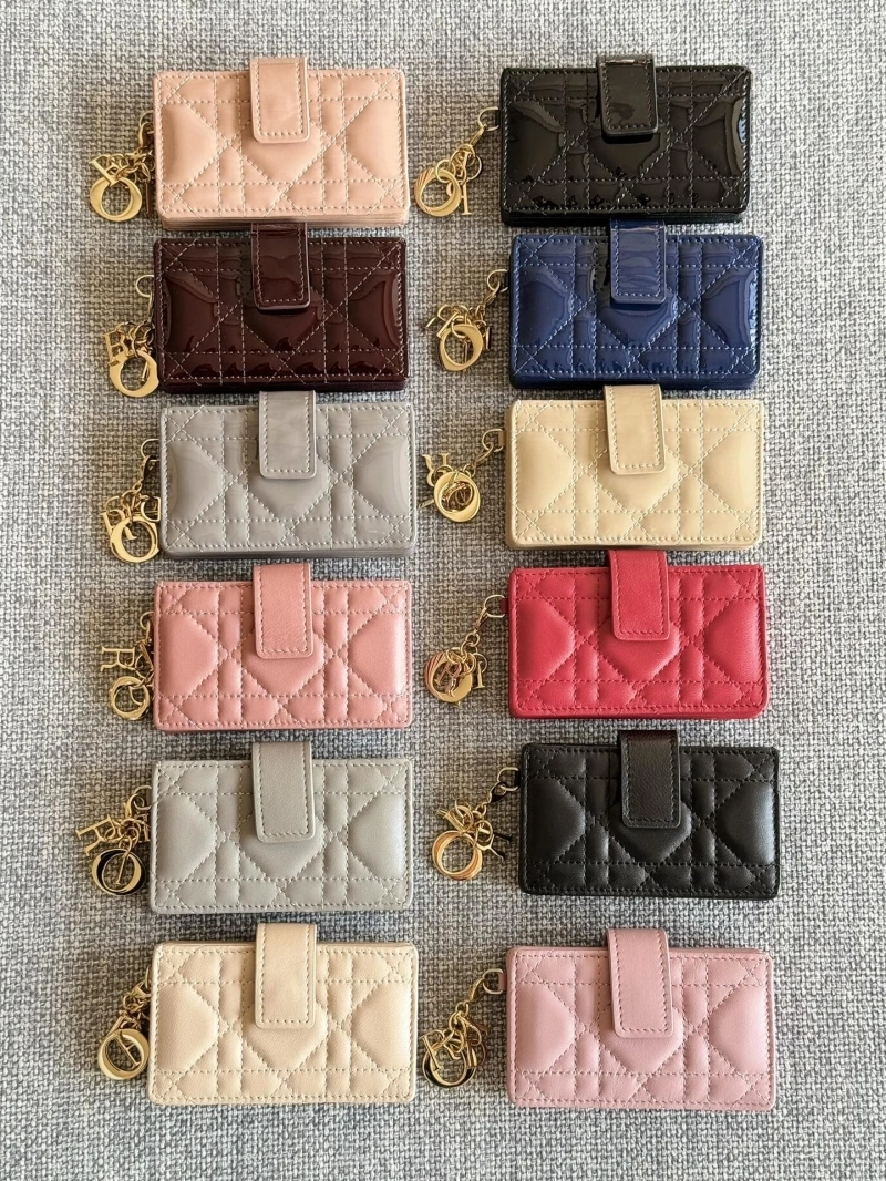 Ch**el wallets 4016a-0861