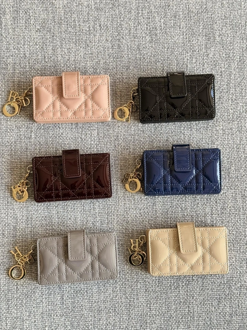 Ch**el wallets 4016a-0861
