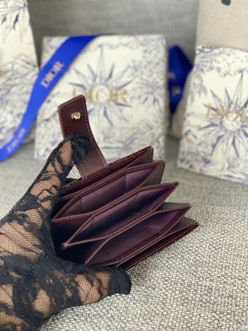 Ch**el wallets 4016a-0863