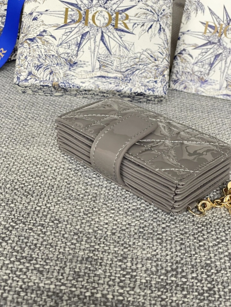 Ch**el wallets 4016a-0867