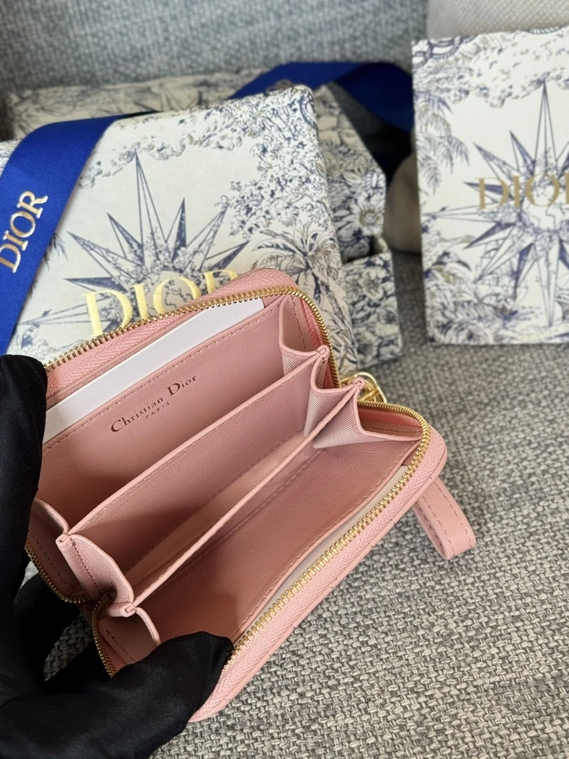 Ch**el wallets 4016a-0873