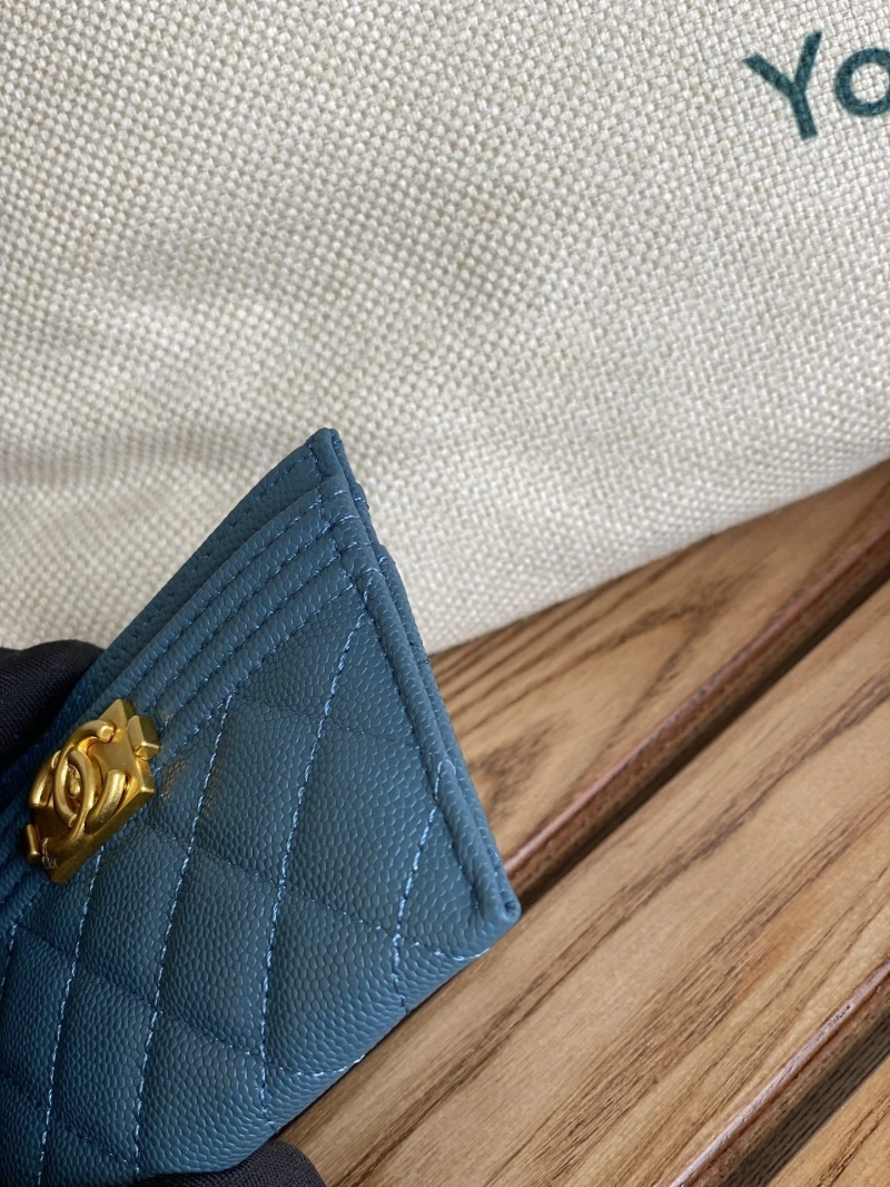 Ch**el wallets 4016a-0876