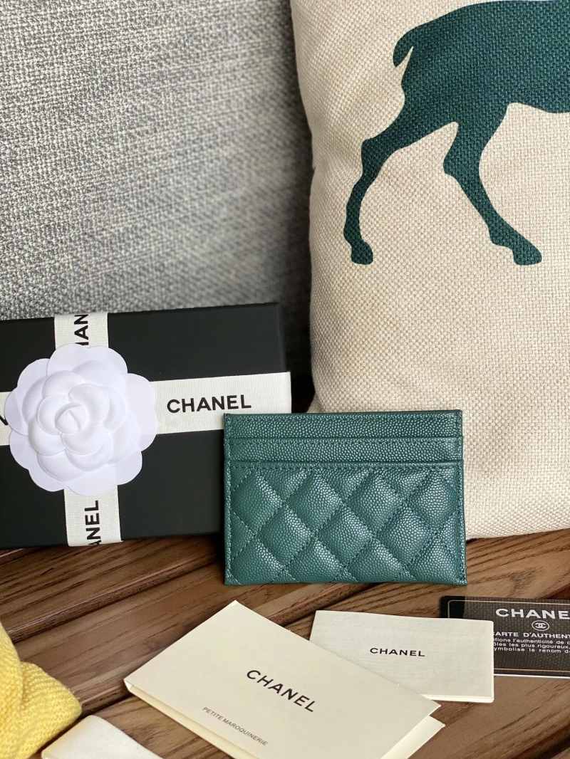 Ch**el wallets 4016a-0877