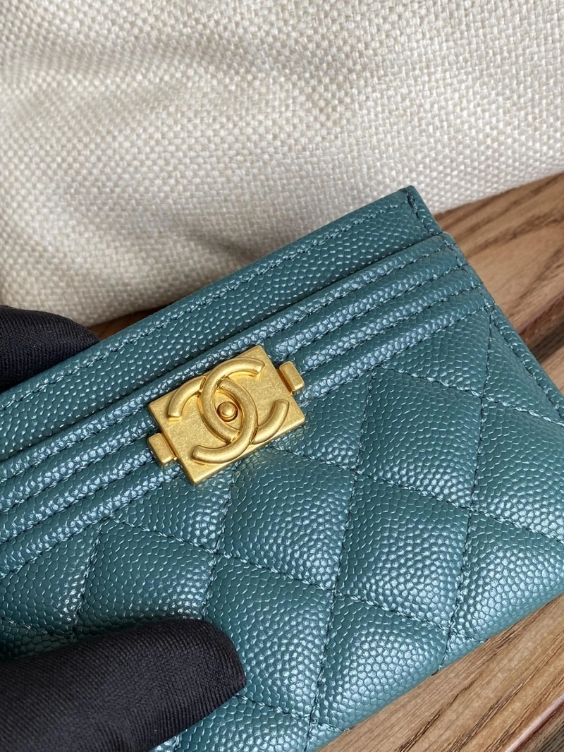Ch**el wallets 4016a-0877