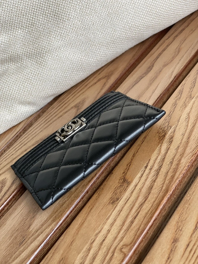Ch**el wallets 4016a-0879