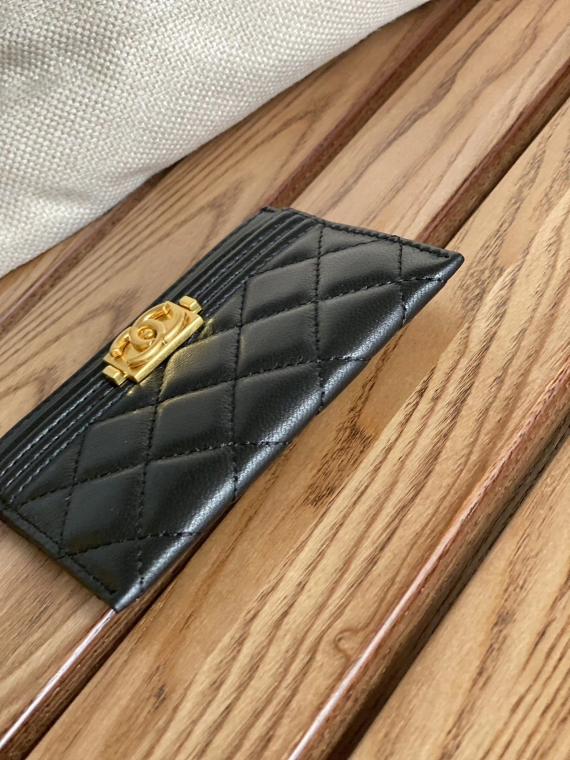 Ch**el wallets 4016a-0880