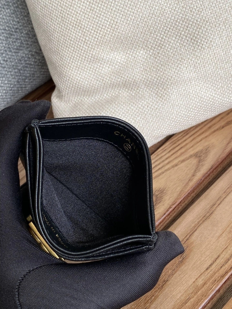 Ch**el wallets 4016a-0880