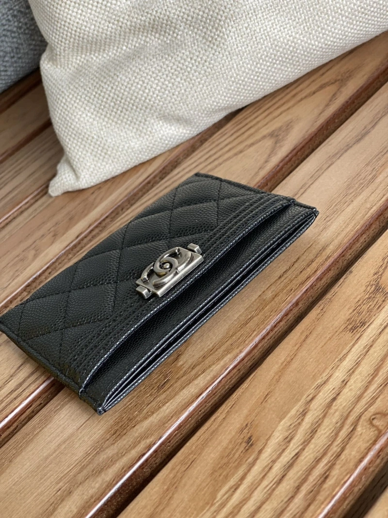 Ch**el wallets 4016a-0882