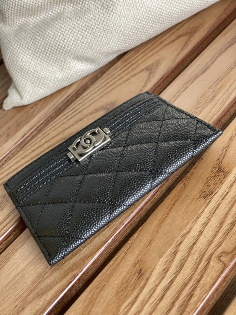Ch**el wallets 4016a-0882