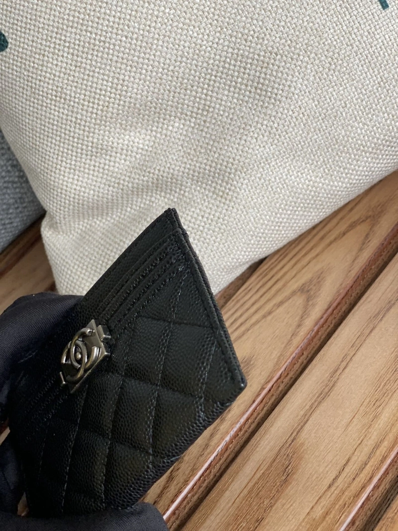 Ch**el wallets 4016a-0882