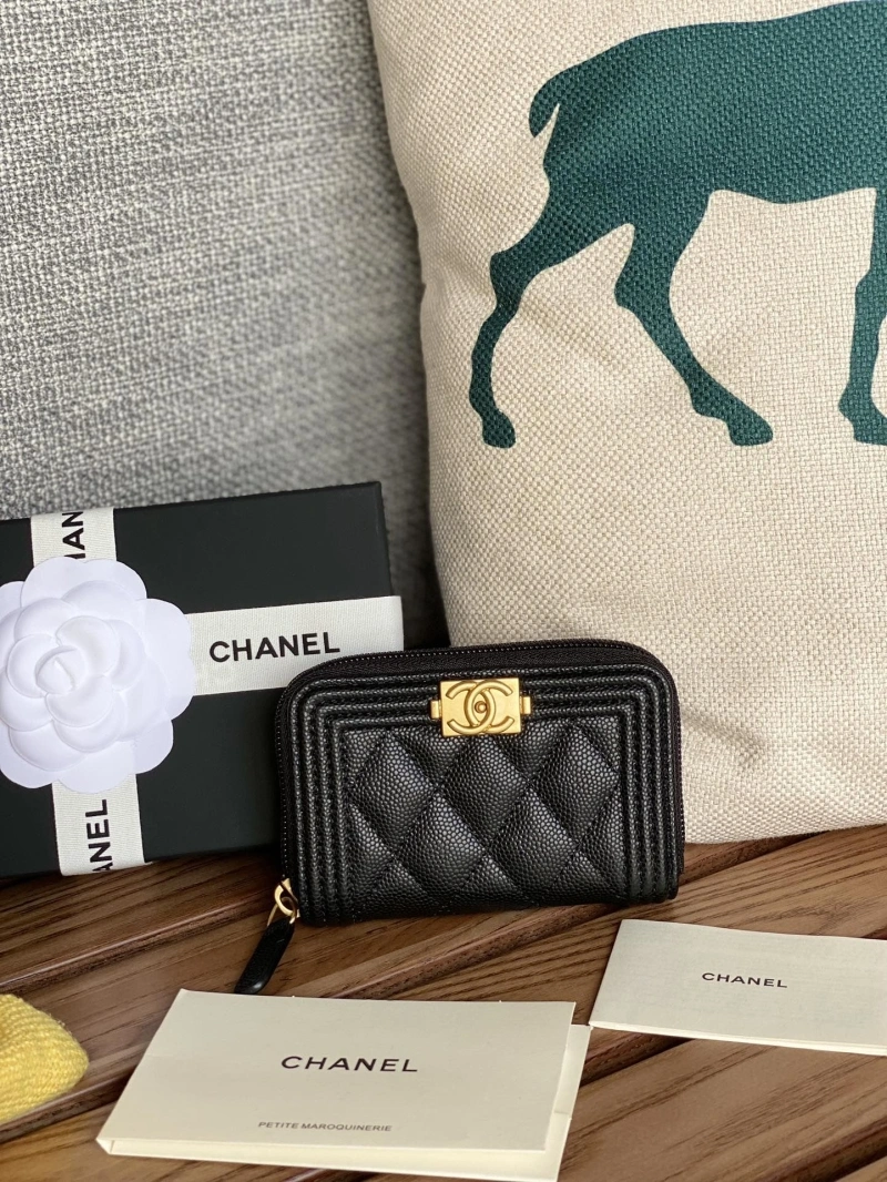 Ch**el wallets 4016a-0883