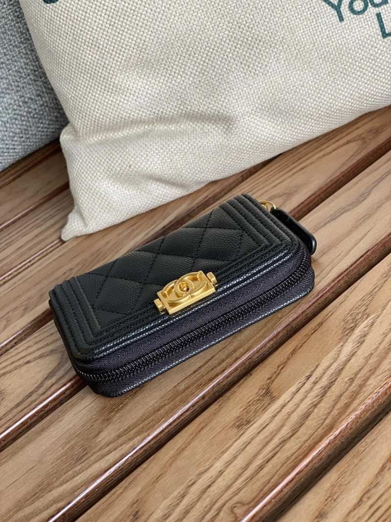 Ch**el wallets 4016a-0883