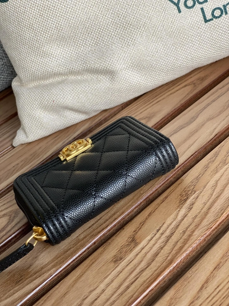 Ch**el wallets 4016a-0883