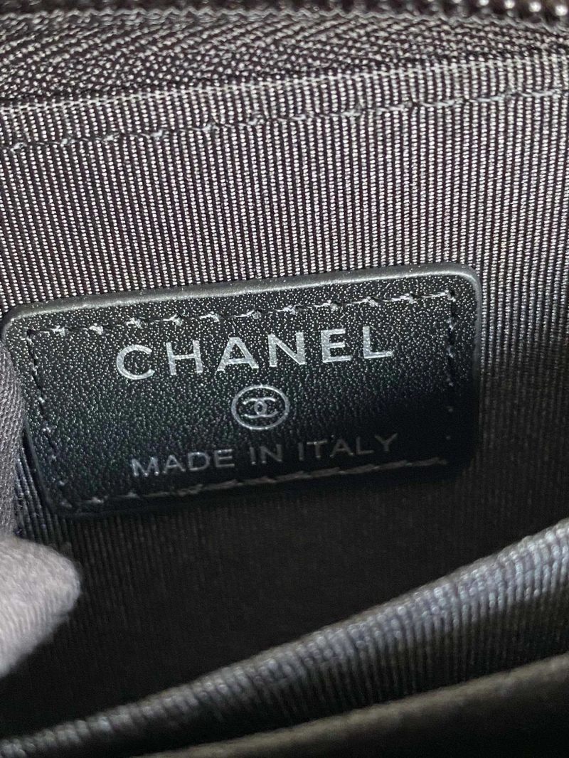 Ch**el wallets 4016a-0884