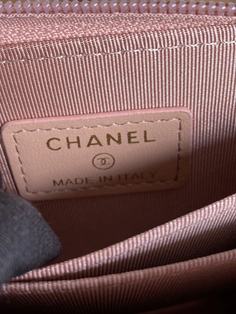 Ch**el wallets 4016a-0887