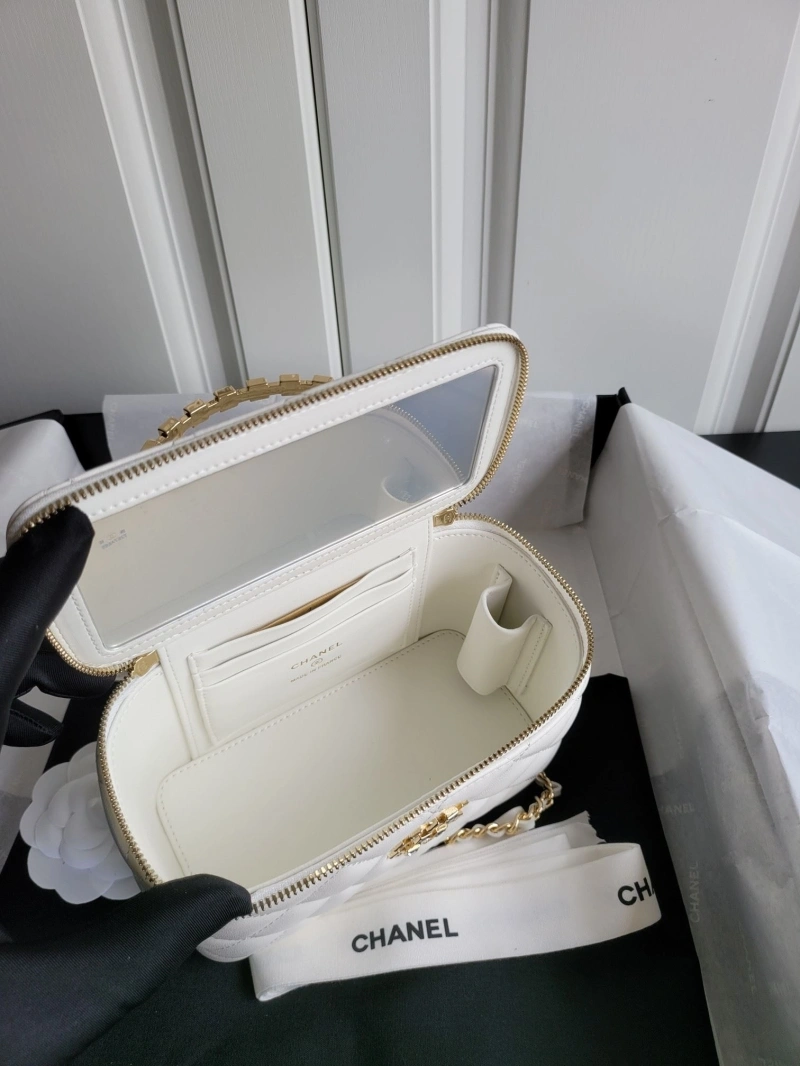 Ch**el cosmetic bags 4017-0041