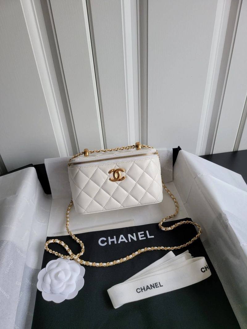 Ch**el cosmetic bags 4017-0042