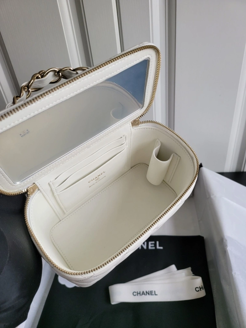 Ch**el cosmetic bags 4017-0046