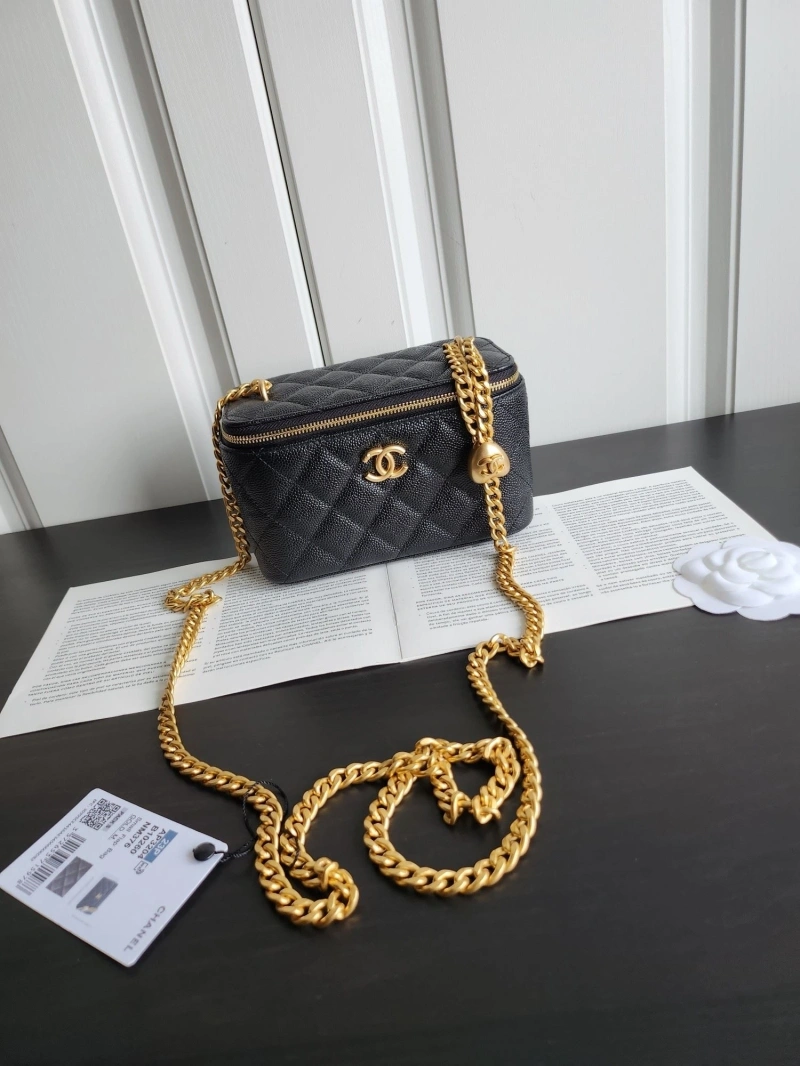 Ch**el cosmetic bags 4017-0074