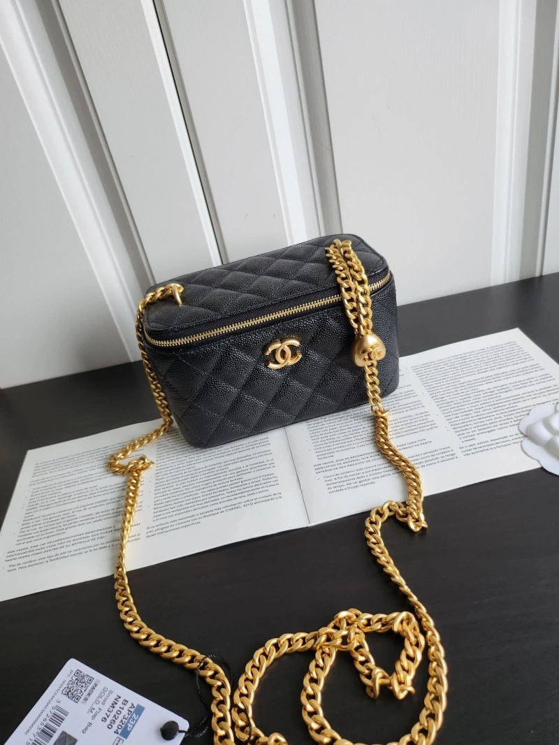 Ch**el cosmetic bags 4017-0074