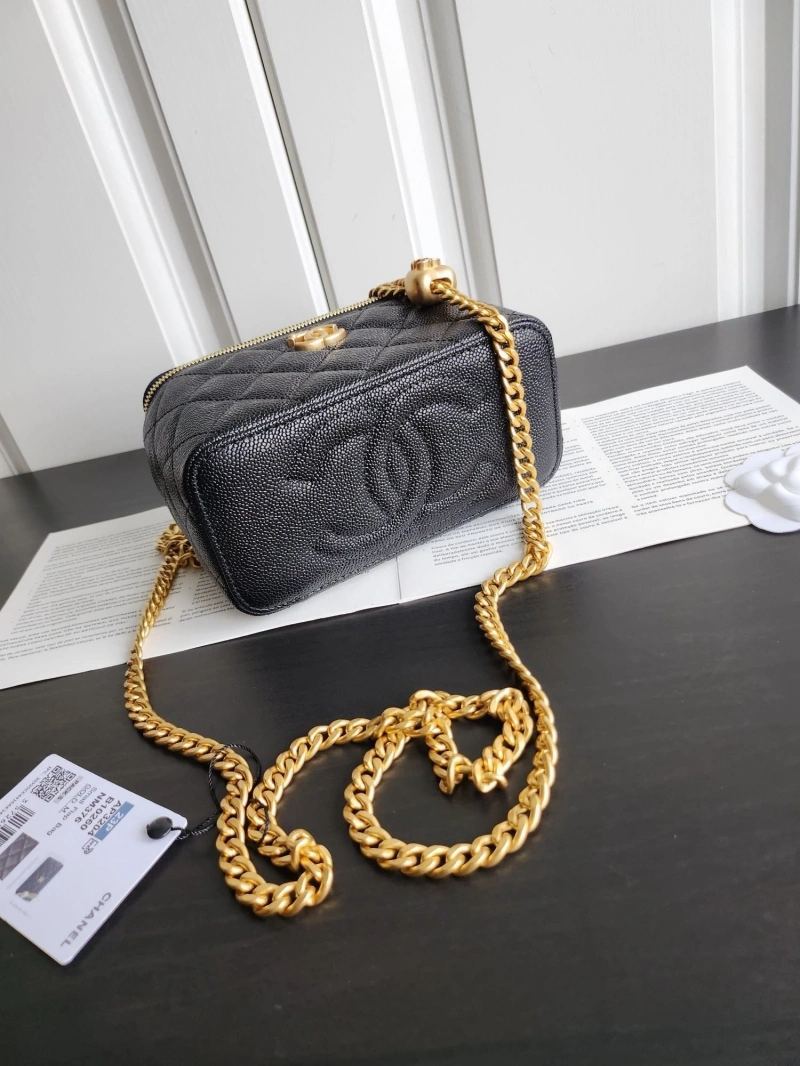 Ch**el cosmetic bags 4017-0074