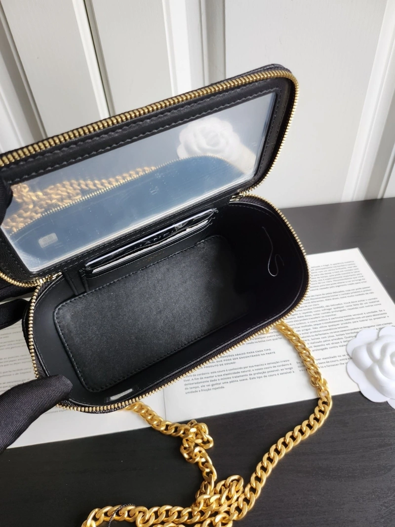 Ch**el cosmetic bags 4017-0074
