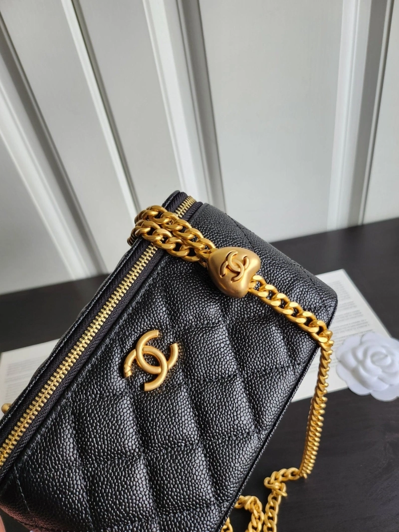 Ch**el cosmetic bags 4017-0074