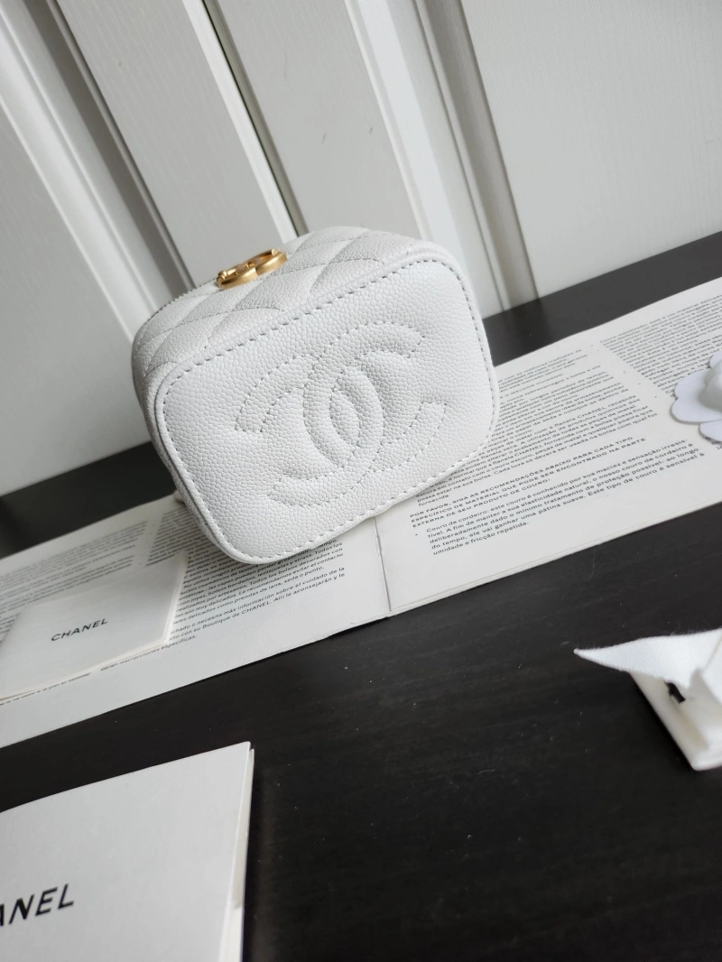 Ch**el cosmetic bags 4017-0075