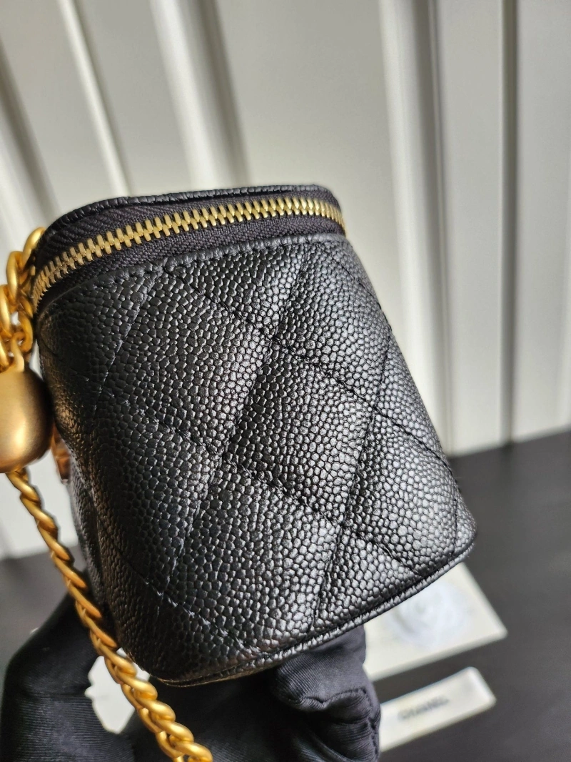 Ch**el cosmetic bags 4017-0076