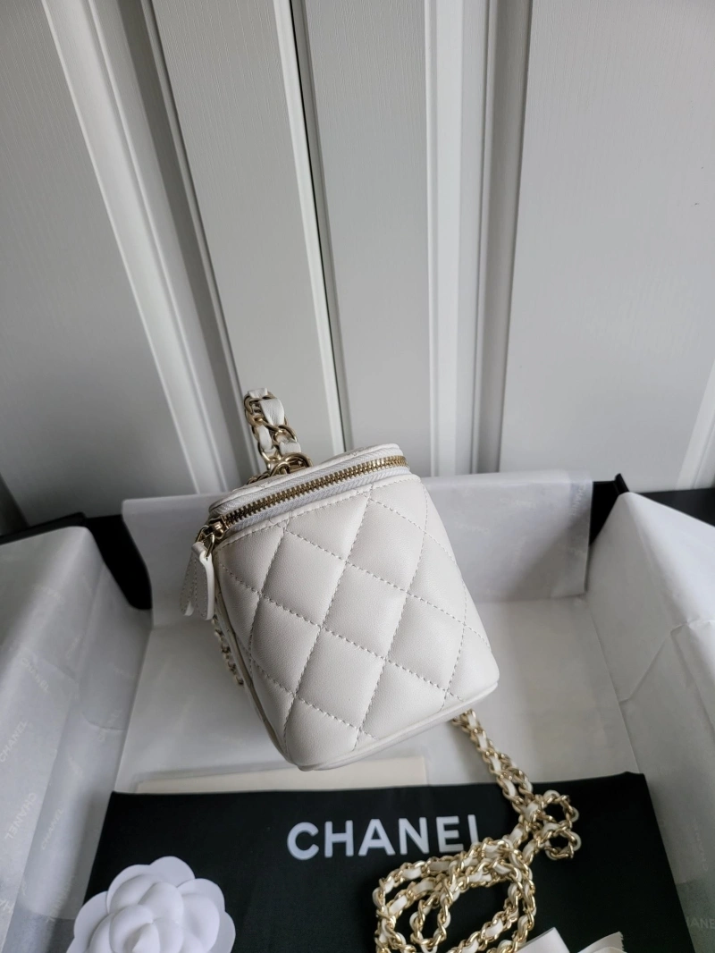 Ch**el cosmetic bags 4017-0225
