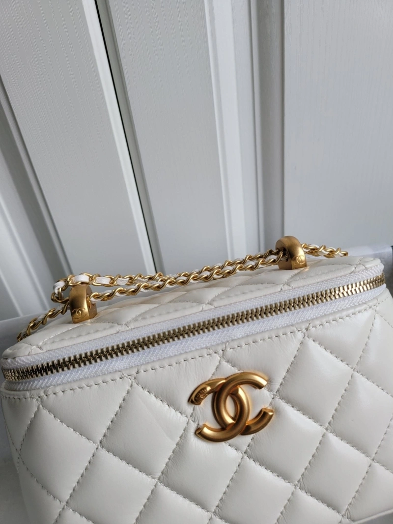 Ch**el cosmetic bags 4017-0228