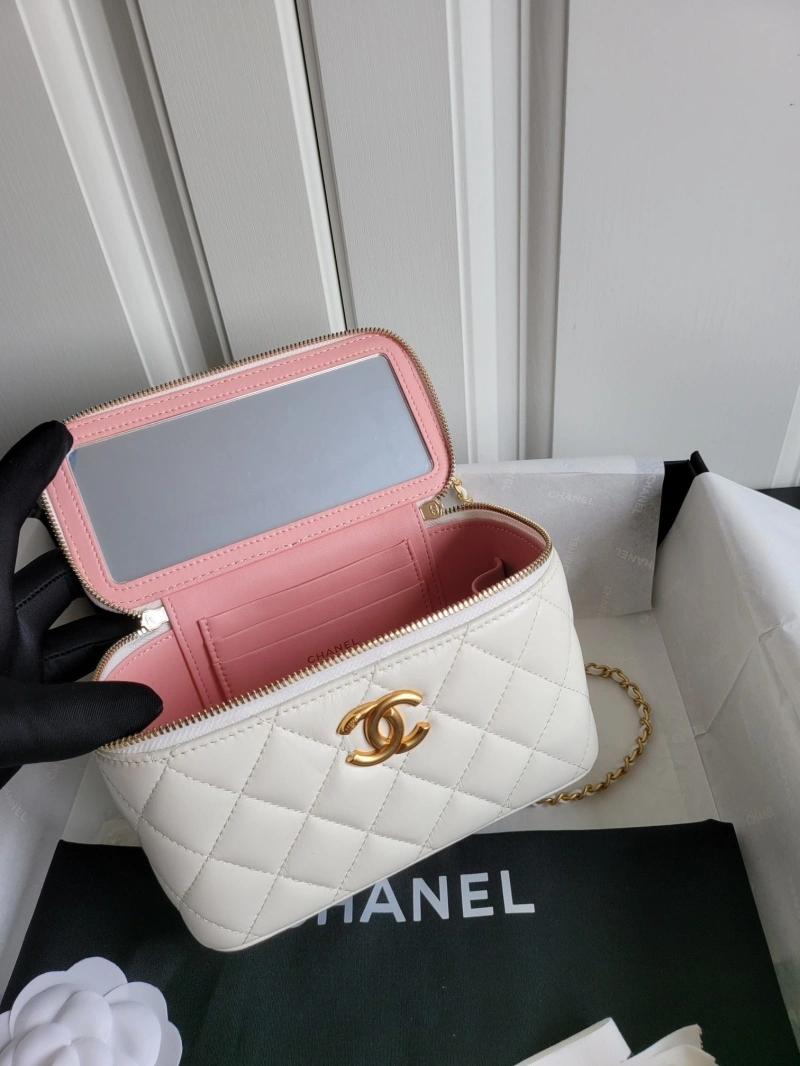 Ch**el cosmetic bags 4017-0228
