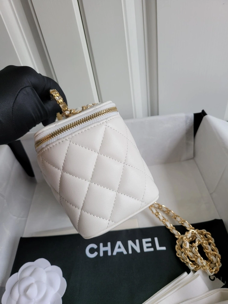 Ch**el cosmetic bags 4017-0229