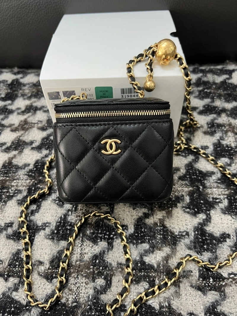 Ch**el cosmetic bags 4017-0346