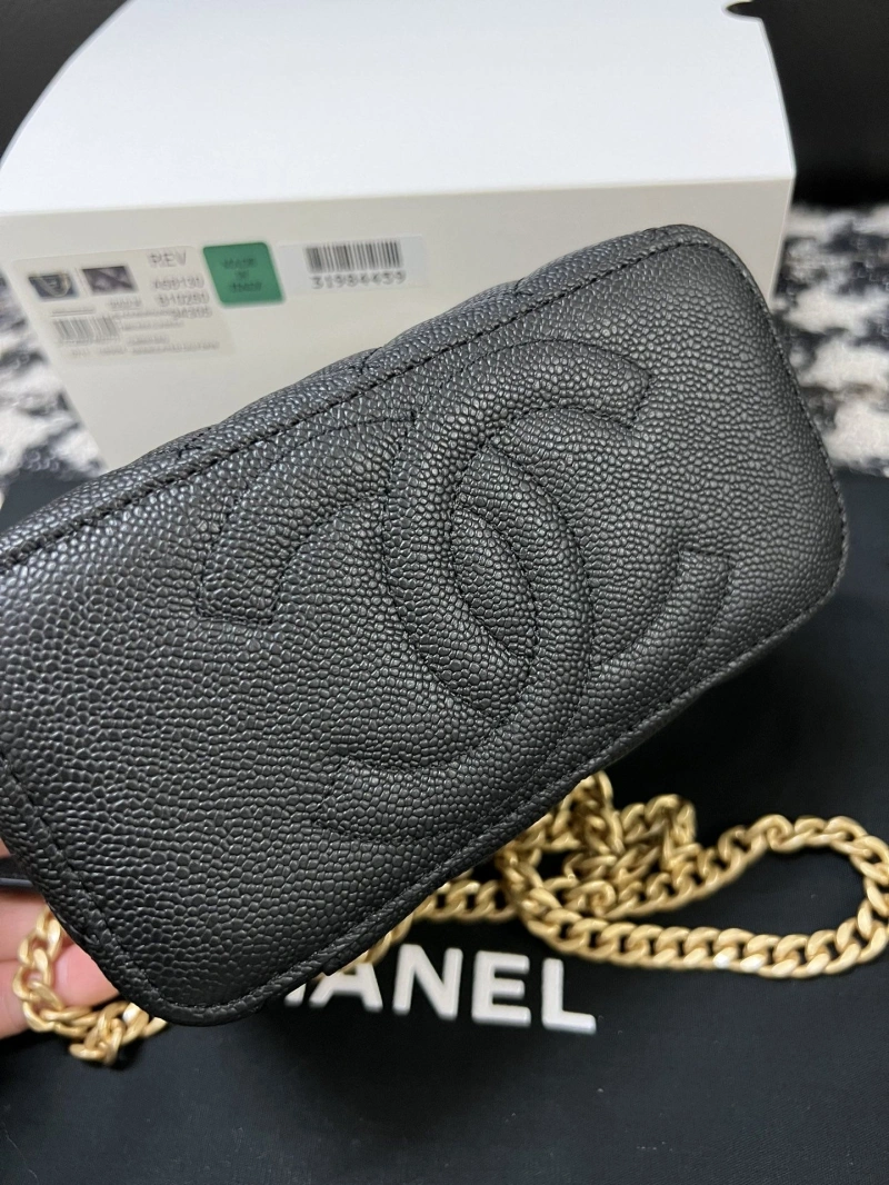 Ch**el cosmetic bags 4017-0348