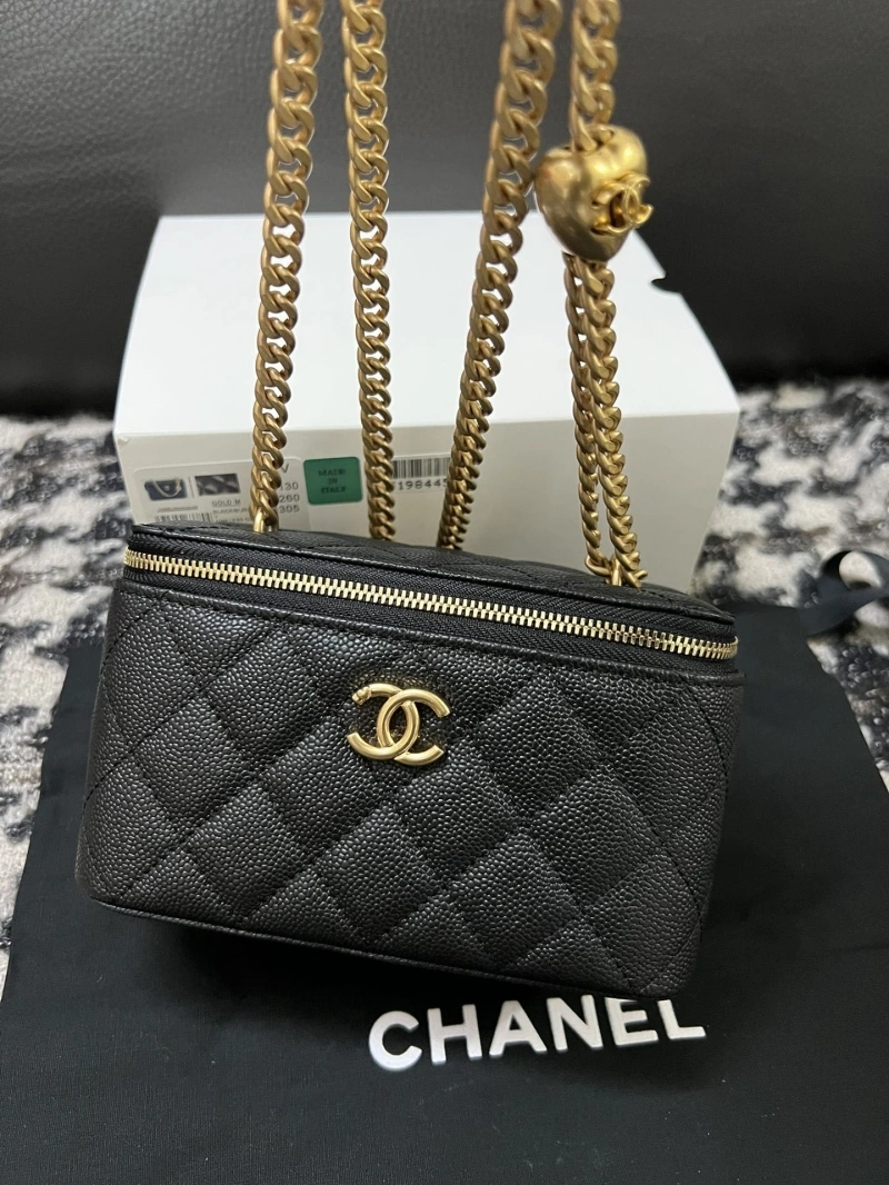 Ch**el cosmetic bags 4017-0348