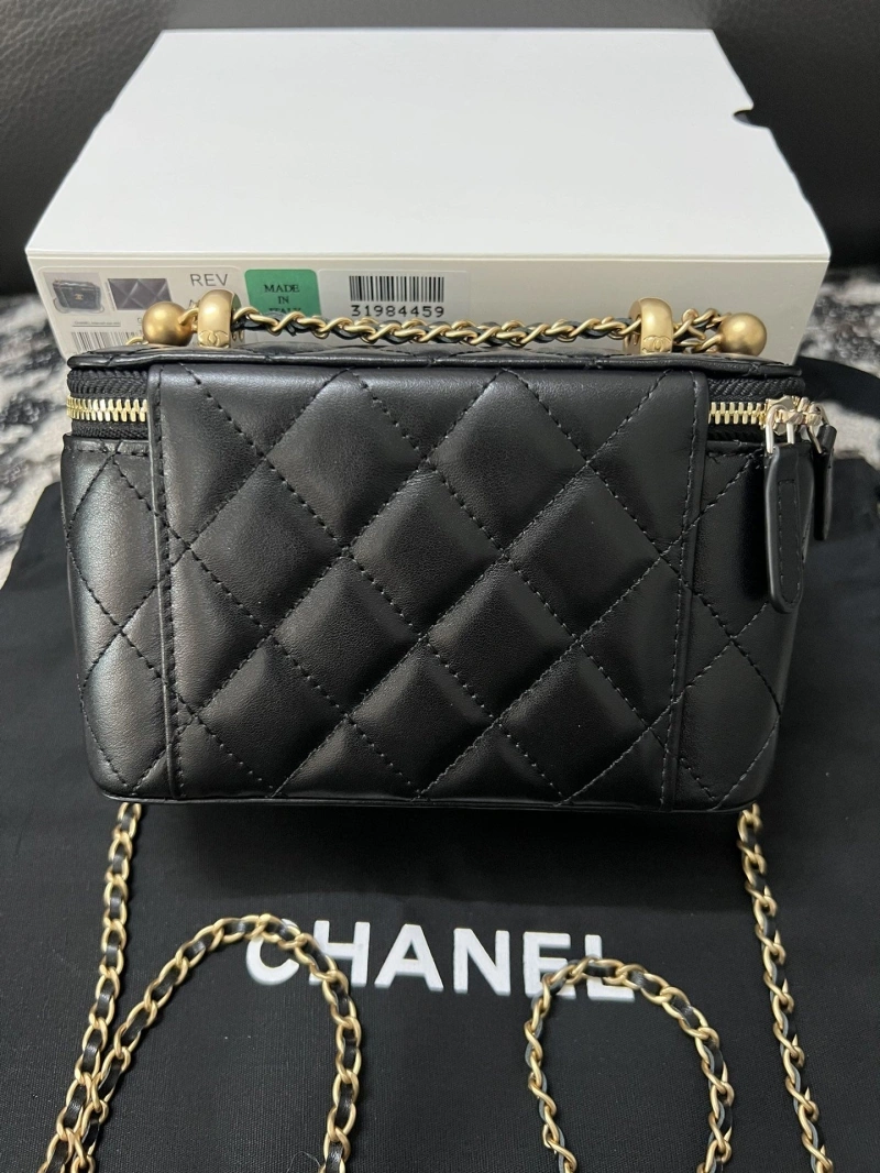 Ch**el cosmetic bags 4017-0352