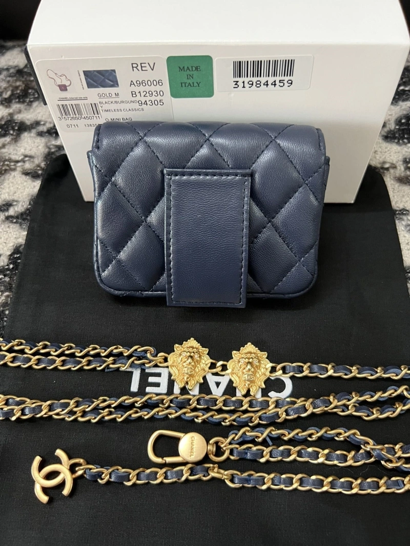 Ch**el wallets 4017-0358